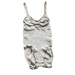 SKIMS Sculpting Brief Bodysuit S/M (US 2–10) Mica Cream NWOT MSRP $72
